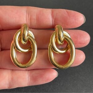 Elegant Gold Link Earrings.